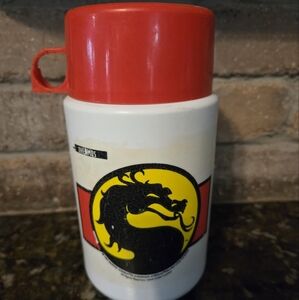 Super Rare vintage 1992 Mortal Combat Thermos brand Thermos.